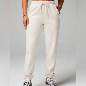 Fabletics Cozy Fleece Go-To Sweatpant